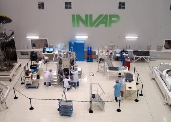 Para tecnología nacional  «la plata no está»