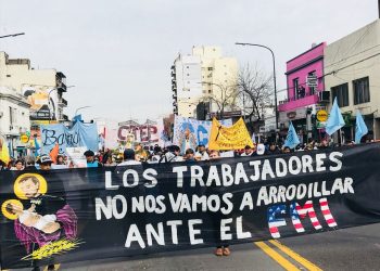 Tierra, Techo, Trabajo y No al FMI