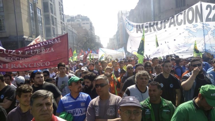 «Si esta situación termina con desbordes y con muertes, habrá que revisar la fecha del paro»