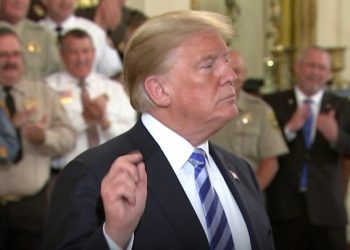 Trump recorta ayuda a palestinos