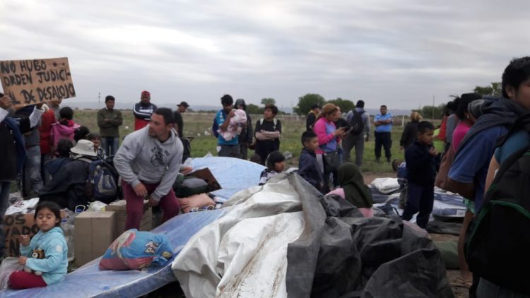 Vecinos intentan volver a Parque Esperanza