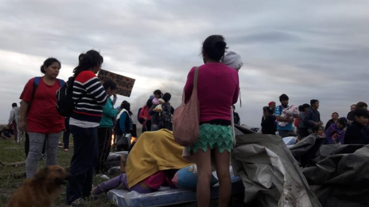 Vecinos intentan volver a Parque Esperanza
