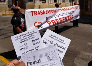 Periodistas y docentes de asambleas y paro