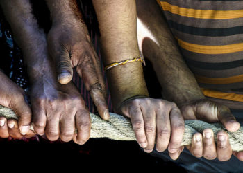 La solidaridad un valor que tensiona la existencia en peligro