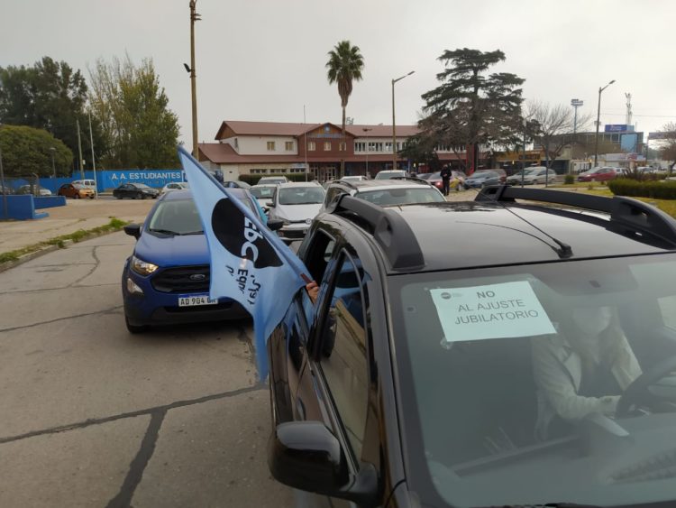 Masiva protesta contra la reforma jubilatoria