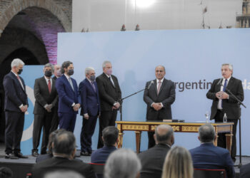 Derrota y cambios de Gabinete