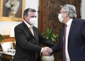 Aluar acuerda con el Gobierno invertir para exportar