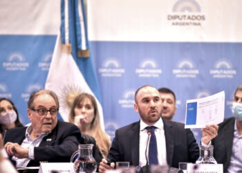 Presupuesto 2022 refleja que el gobierno insiste con las exigencias del FMI