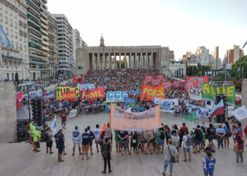 En Rosario, Santa Fe y Buenos Aires contra el FMI