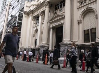 Renta y distribución