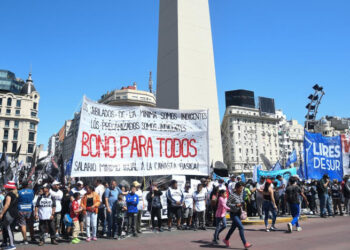 Sin acuerdo, el movimiento piquetero marcha contra el ajuste