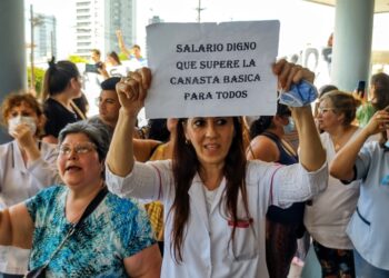 Trabajadores de la salud profundizan la lucha contra las políticas del gobierno provincial