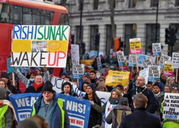 Paro en el servicio de salud en el Reino Unido