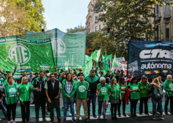 ATE no aceptó la revisión salarial que firmó UPCN con el Gobierno