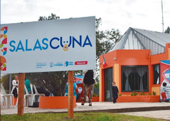 Trabajadoras sociales reclaman por pagos de sueldos atrasados y pase a planta