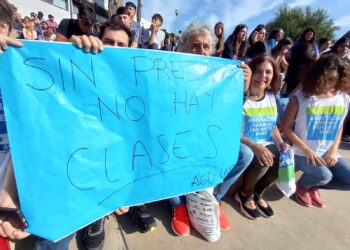 “Sin presupuesto no hay clases”