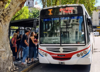 El gobierno quitó subsidios de transporte a las provincias