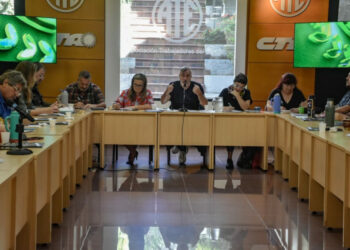 Jornada de lucha de estatales contra los despidos y cierre de organismos