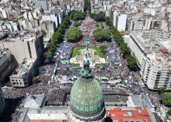 Los trabajadores: ¿llegan al pacto de mayo?