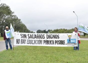 Docentes universitarios realizaron paro y jornadas de visibilización