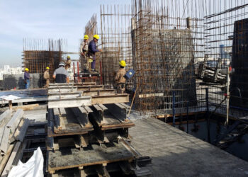 Suspensiones, despidos y recesión