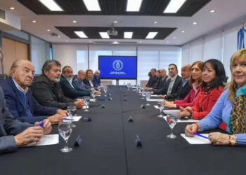 Diálogo, un mínimo más mínimo y plenario de regionales