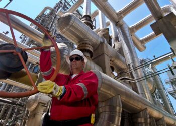 EEUU suspende las operaciones de Chevron en Venezuela