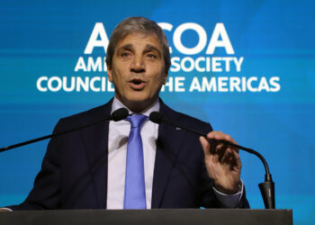 Ahora el gobierno acorraló a los bancos